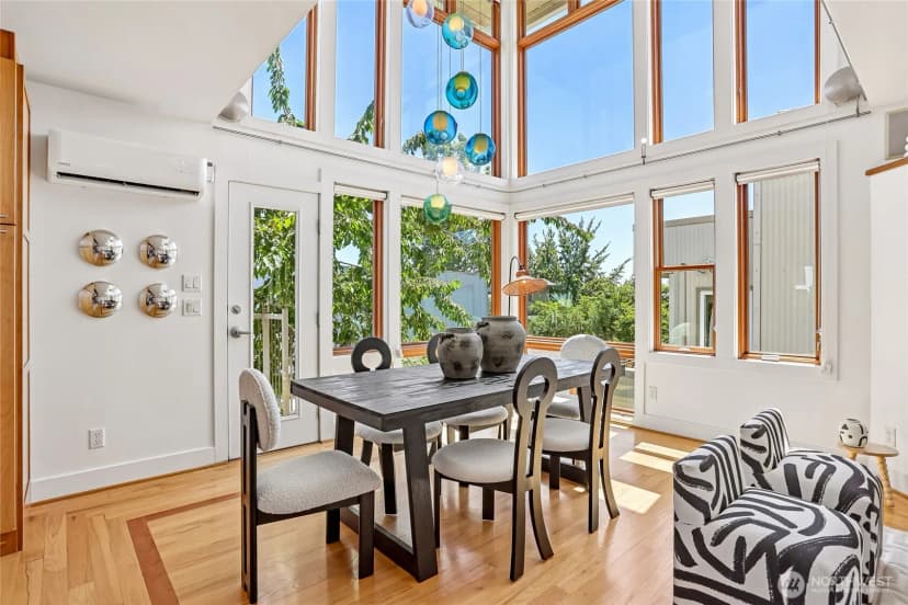 Property photo for 424 35th Avenue S, Seattle photo 12