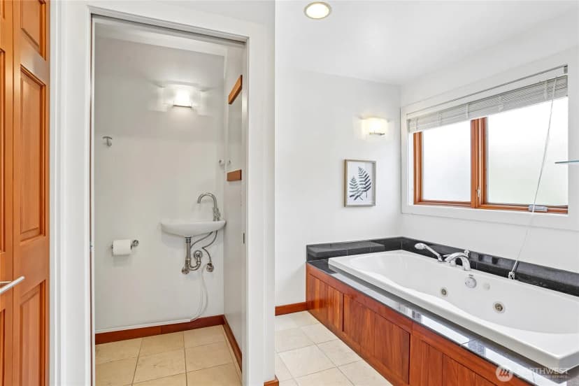 Property photo for 424 35th Avenue S, Seattle photo 27
