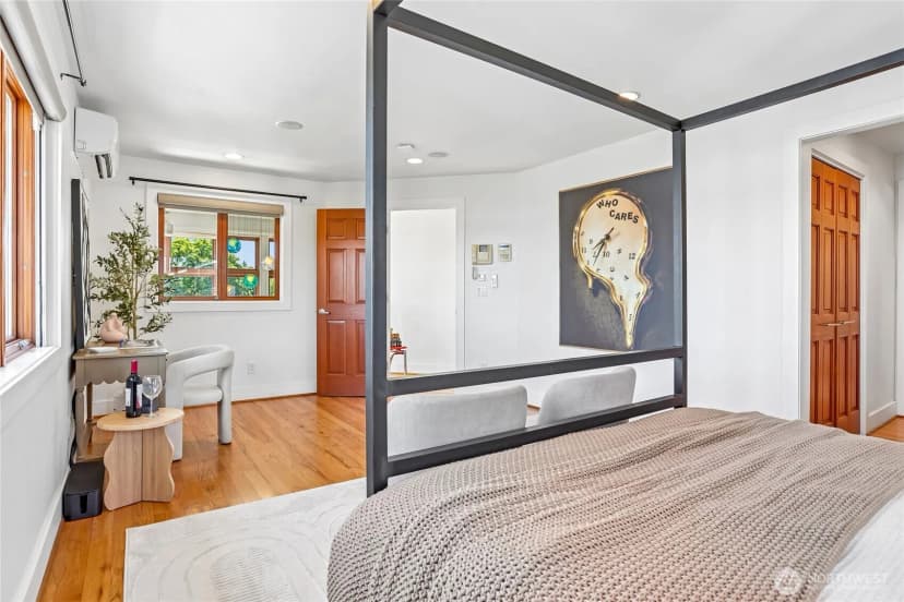 Property photo for 424 35th Avenue S, Seattle photo 23