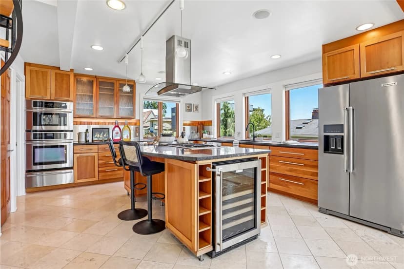 Property photo for 424 35th Avenue S, Seattle photo 13