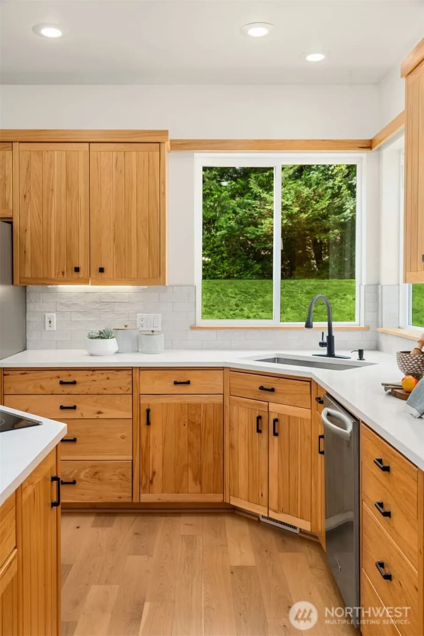 Property photo for 23318 264th Avenue Se, Maple Valley photo 11