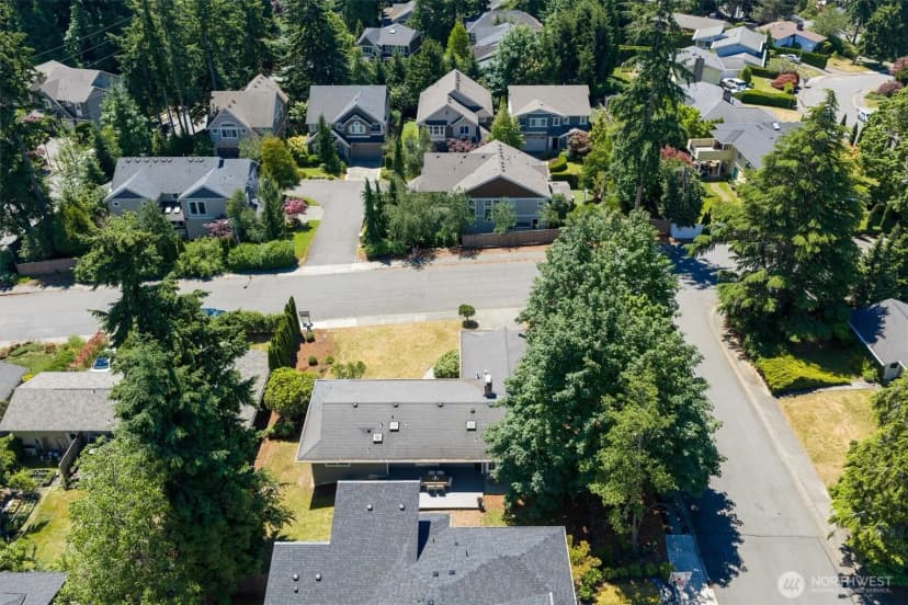 Property photo for 14004 Se 20th Street, Bellevue photo 38