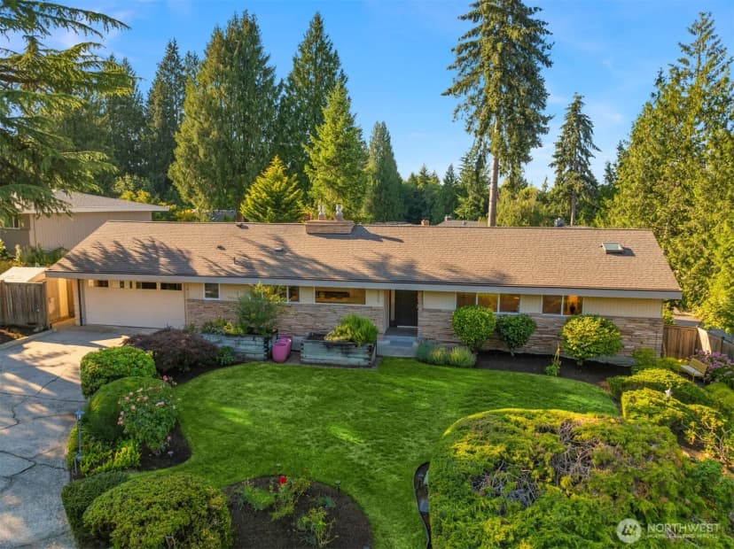 Property photo for 12536 Se 15th Street, Bellevue