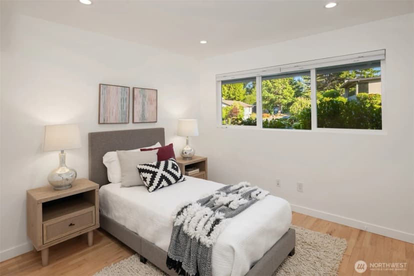 Property photo for 12536 Se 15th Street, Bellevue photo 10