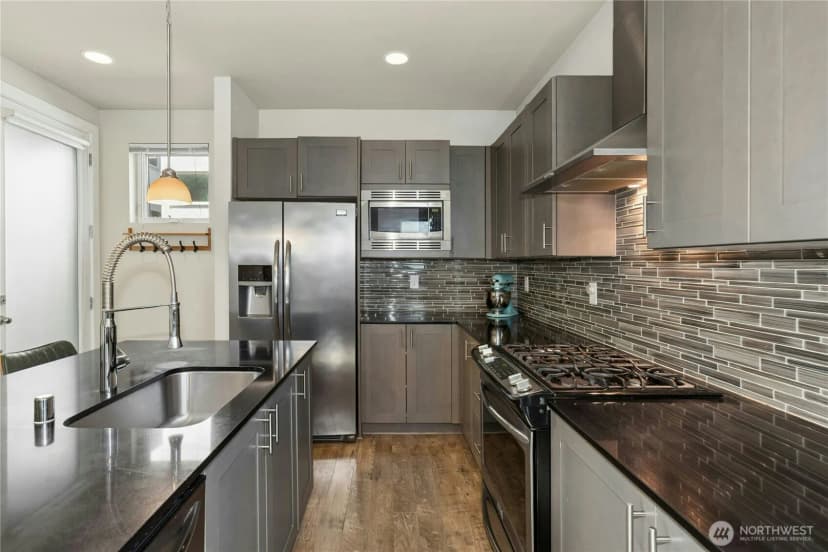 Property photo for 3622 36th Avenue S, Seattle photo 16