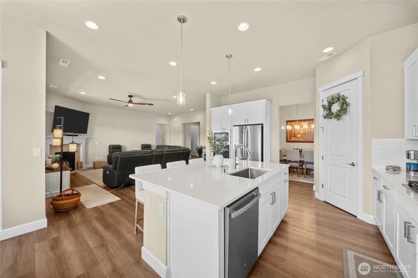 Property photo for 20710 156th Street E, Bonney Lake photo 13