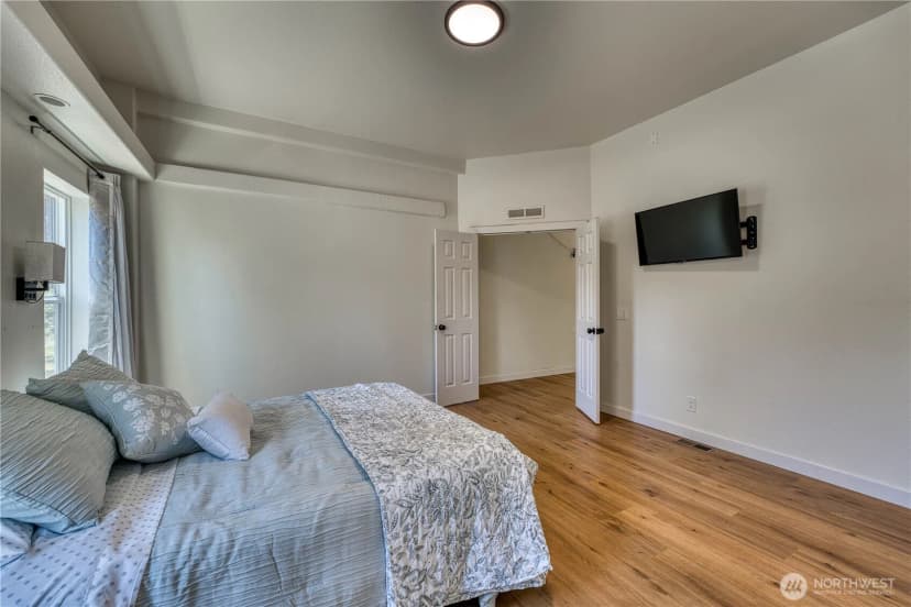 Property photo for 1208 205th Avenue Ct Sw, Lakebay photo 18