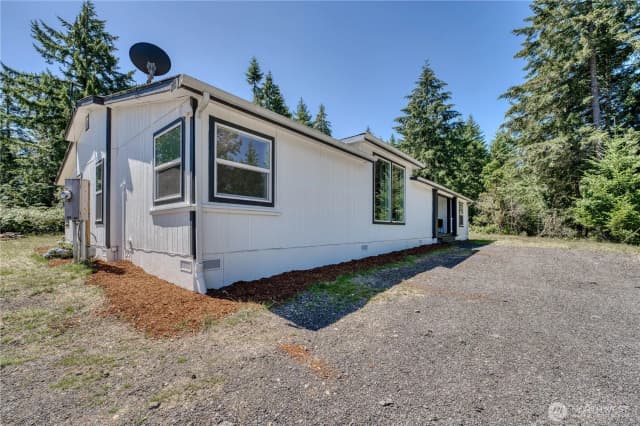 Property photo for 1208 205th Avenue Ct Sw, Lakebay photo 2
