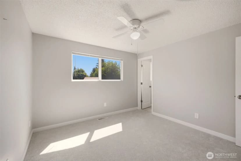 Property photo for 22426 3rd Place W, Bothell photo 15