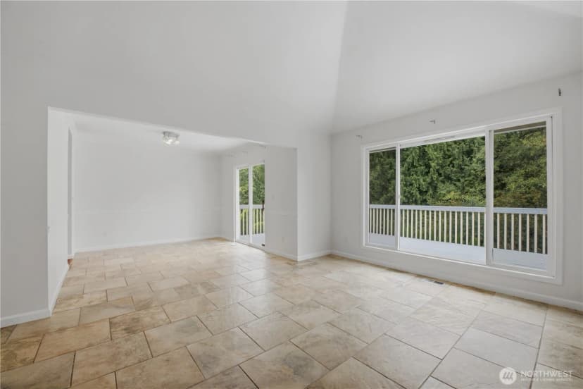 Property photo for 829 191st Street Sw, Lynnwood photo 10