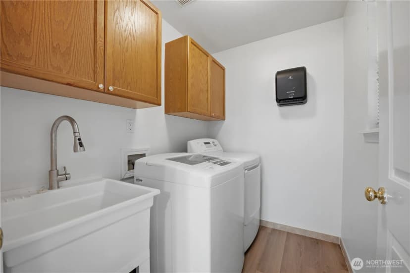 Property photo for 829 191st Street Sw, Lynnwood photo 13