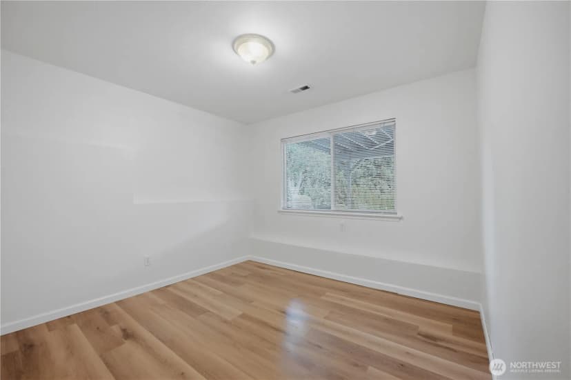 Property photo for 829 191st Street Sw, Lynnwood photo 29