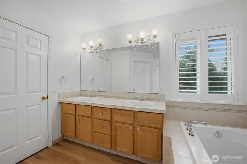 Property photo for 829 191st Street Sw, Lynnwood photo 21