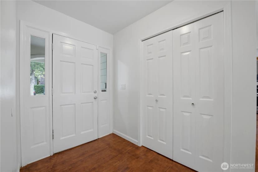 Property photo for 829 191st Street Sw, Lynnwood photo 6