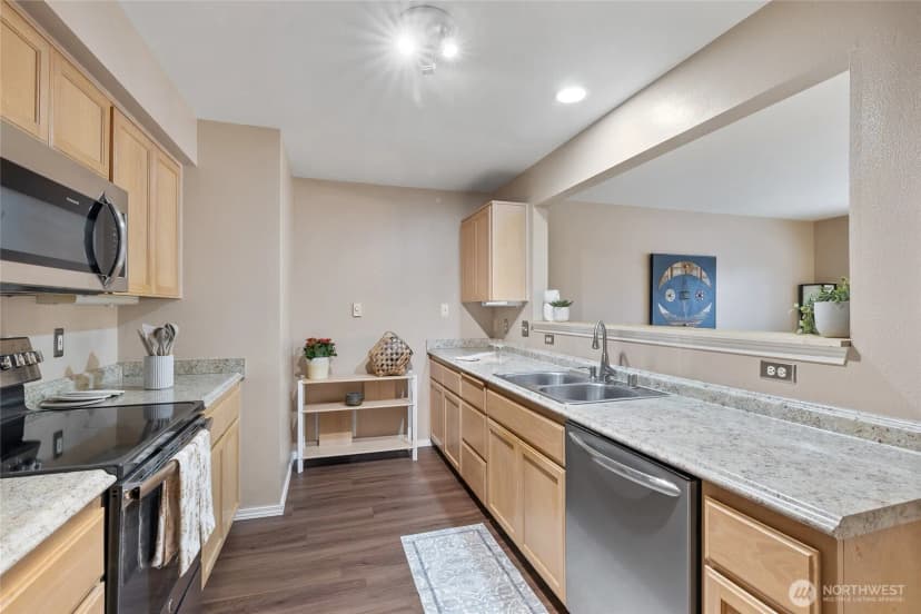Property photo for 4423 Providence Point Place Se #2628, Issaquah photo 7