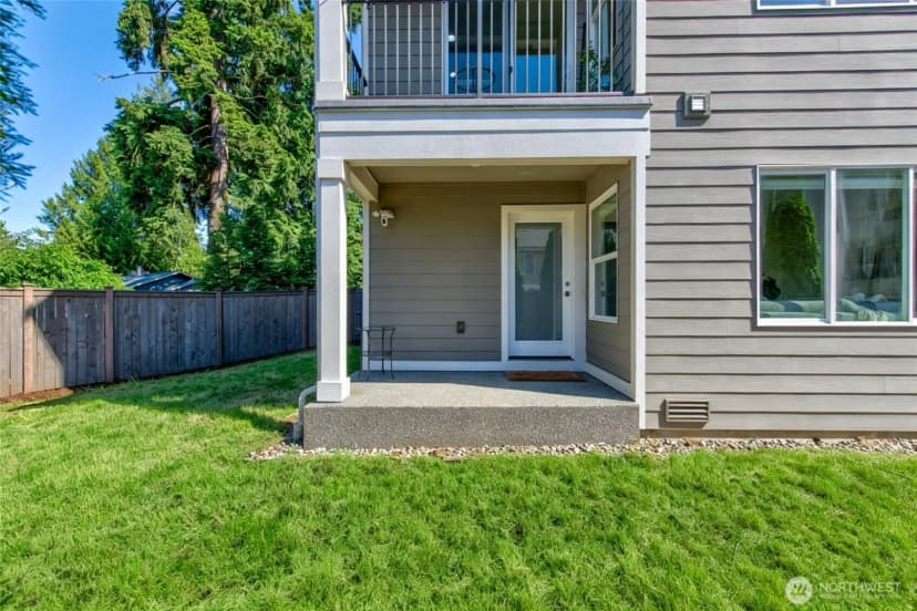 Property photo for 19724 Meridian Place W, Bothell photo 3