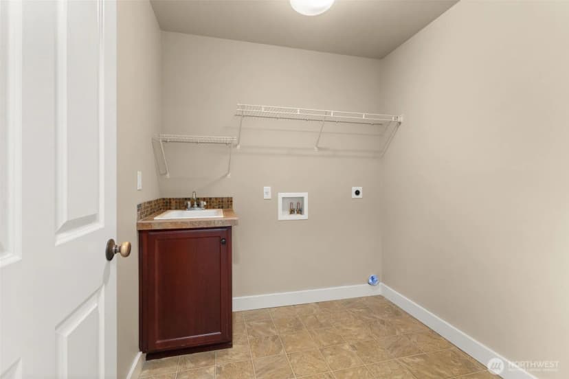 Property photo for 7746 Keystone Avenue Ne, Lacey photo 30