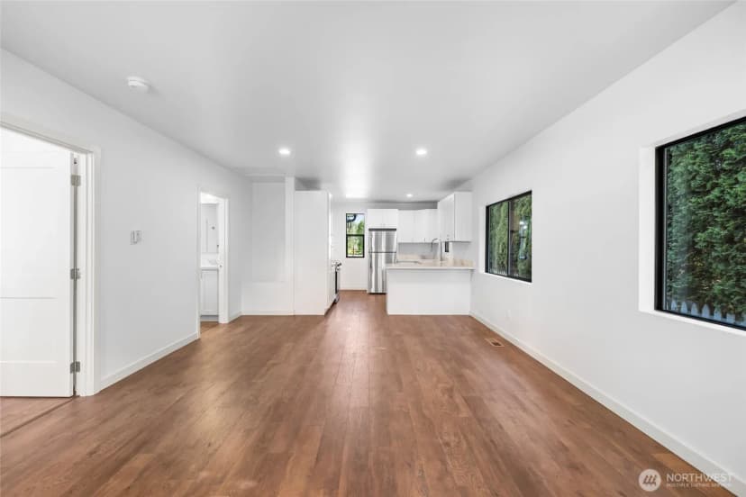 Property photo for 100 Milwaukee Street, Mount Vernon photo 6
