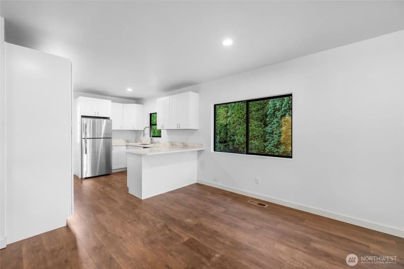 Property photo for 100 Milwaukee Street, Mount Vernon photo 18