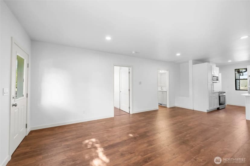 Property photo for 100 Milwaukee Street, Mount Vernon photo 12
