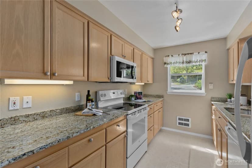 Property photo for 4437 Providence Point Place Se #2631, Issaquah photo 11