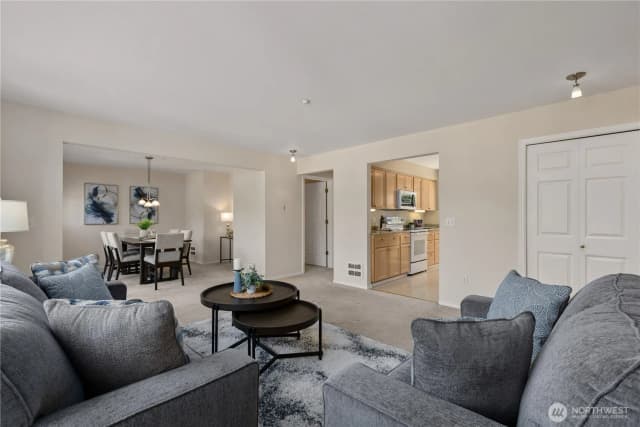 Property photo for 4437 Providence Point Place Se #2631, Issaquah photo 5