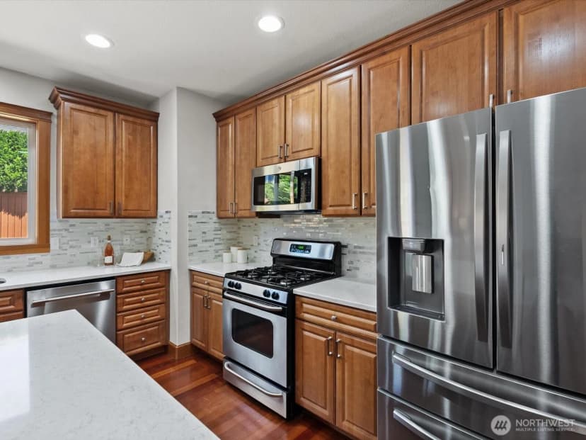 Property photo for 22522 Se 271st Street, Maple Valley photo 9
