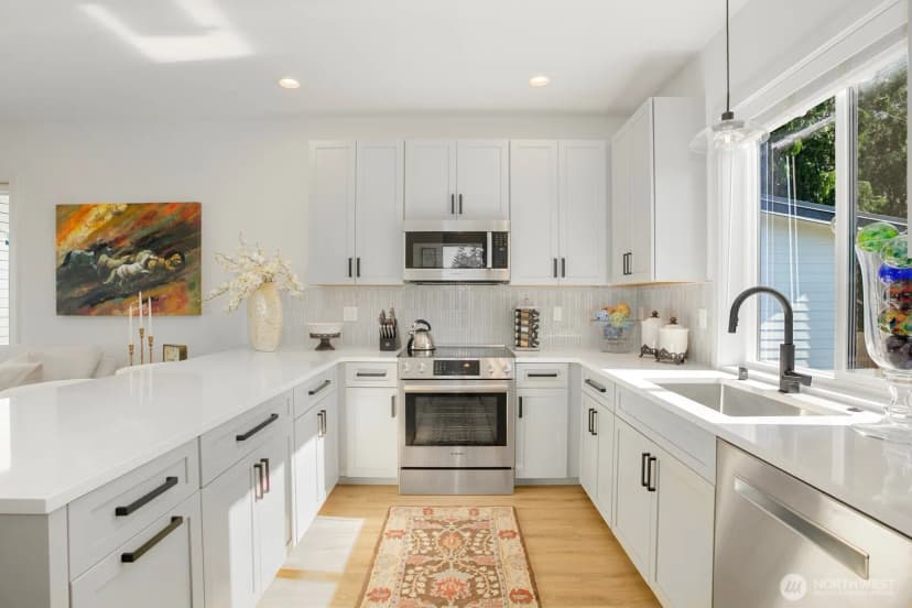Property photo for 12734 B 7th Avenue Nw, Seattle photo 11