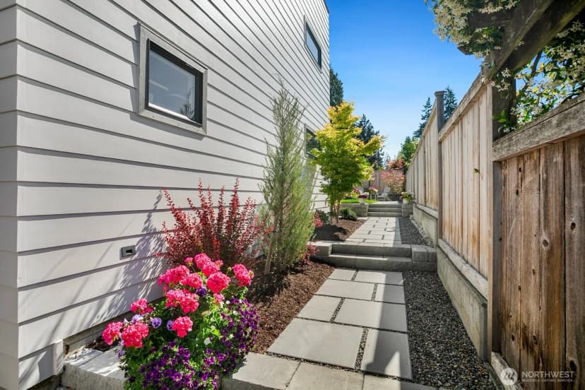 Property photo for 12734 B 7th Avenue Nw, Seattle photo 29