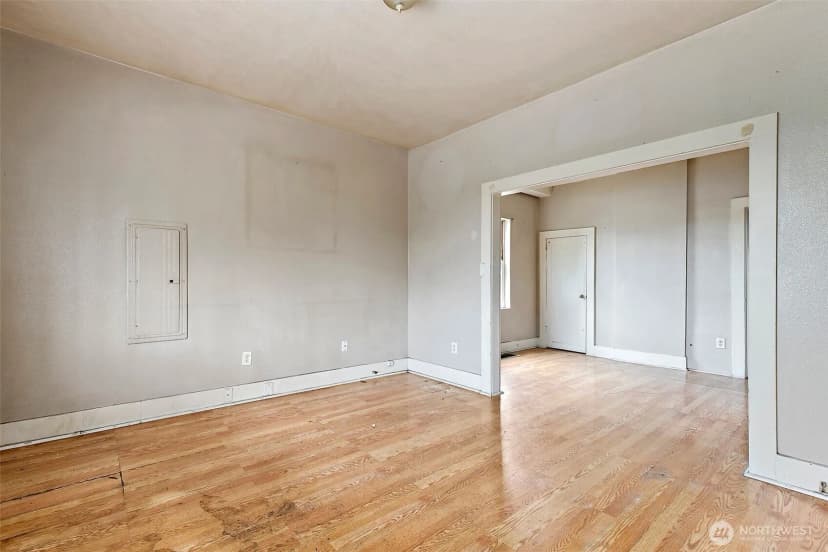 Property photo for 2371 S Yakima Avenue, Tacoma photo 3