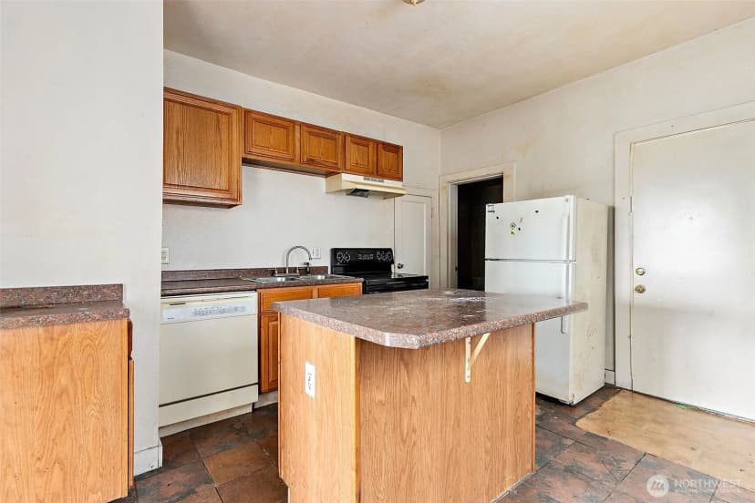 Property photo for 2371 S Yakima Avenue, Tacoma photo 7