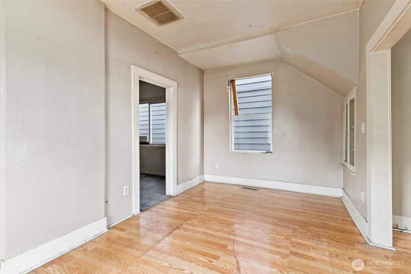 Property photo for 2371 S Yakima Avenue, Tacoma photo 5