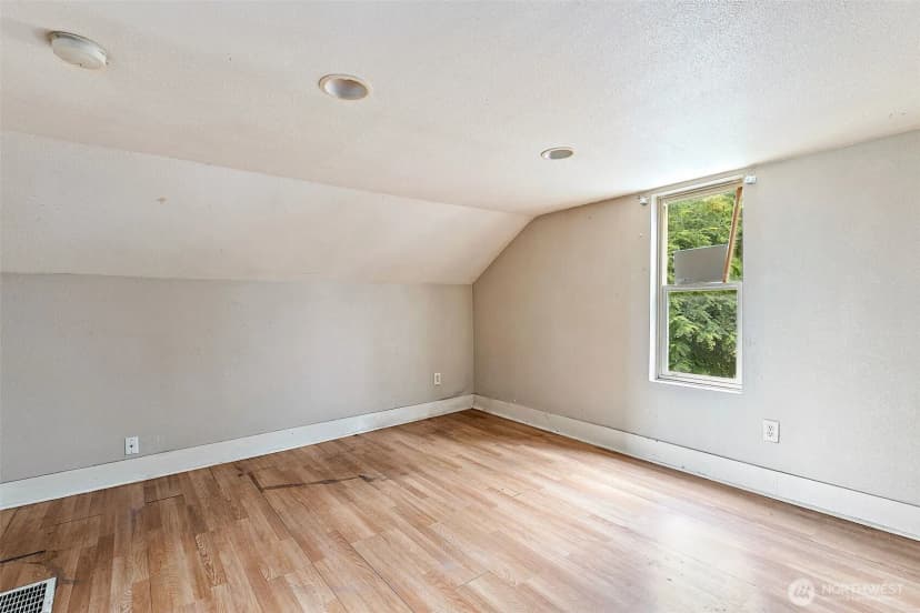 Property photo for 2371 S Yakima Avenue, Tacoma photo 12