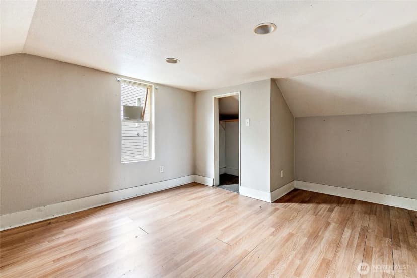 Property photo for 2371 S Yakima Avenue, Tacoma photo 14