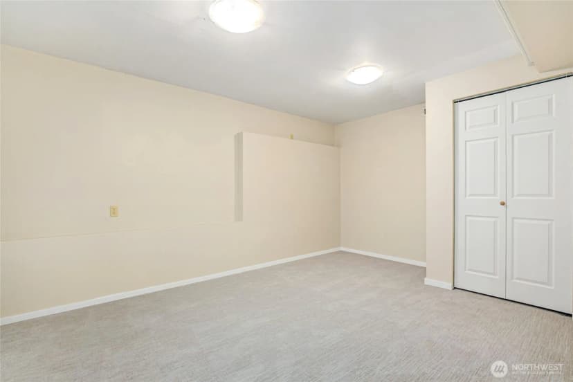 Property photo for 3517 109th Place Ne #4, Bellevue photo 16