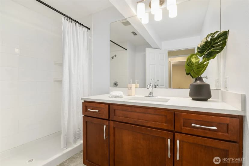 Property photo for 3517 109th Place Ne #4, Bellevue photo 18