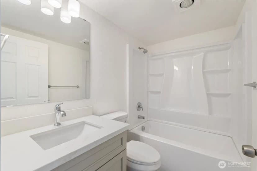 Property photo for 14600 Ne 32nd Street #i15, Bellevue photo 12