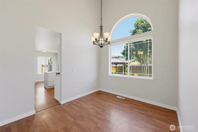 Property photo for 402 Orting Avenue Nw, Orting photo 5