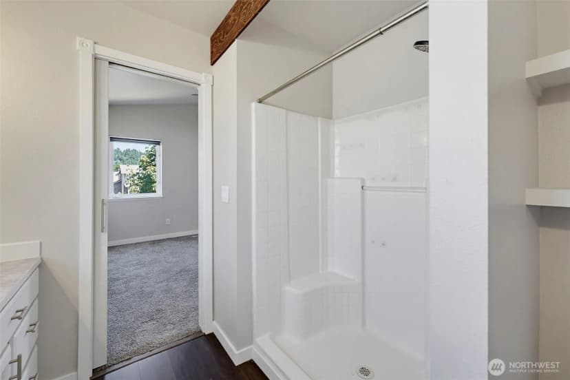 Property photo for 402 Orting Avenue Nw, Orting photo 25