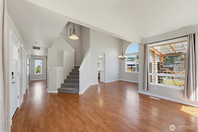 Property photo for 402 Orting Avenue Nw, Orting photo 3