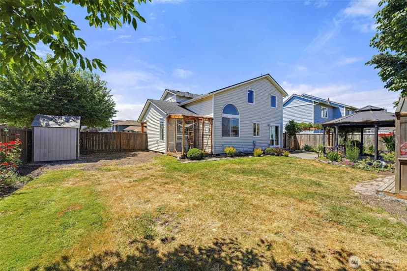 Property photo for 402 Orting Avenue Nw, Orting photo 31