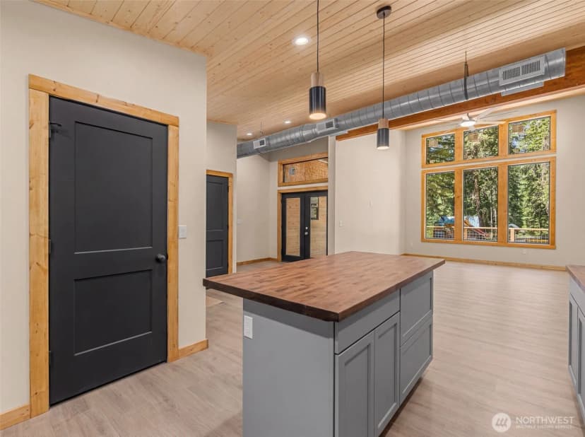 Property photo for 22401 Shetland Road, Leavenworth photo 13
