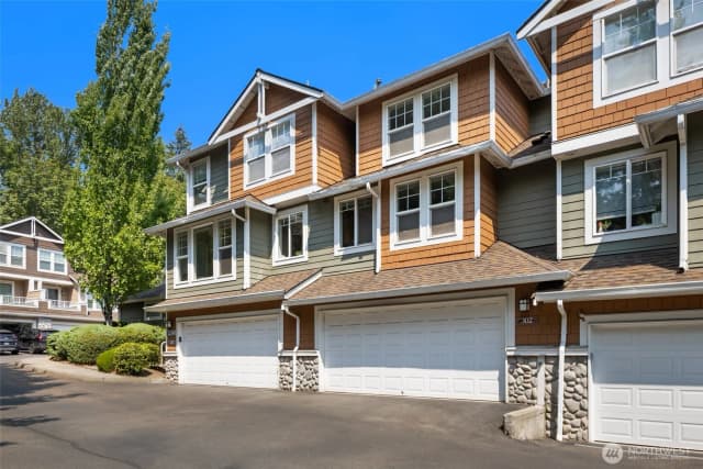 Property photo for 12140 Ne 24th Street #102, Bellevue