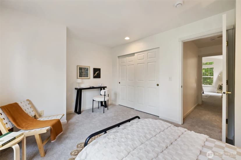 Property photo for 12140 Ne 24th Street #102, Bellevue photo 17