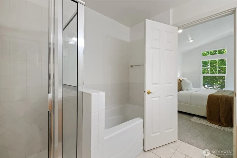 Property photo for 12140 Ne 24th Street #102, Bellevue photo 16