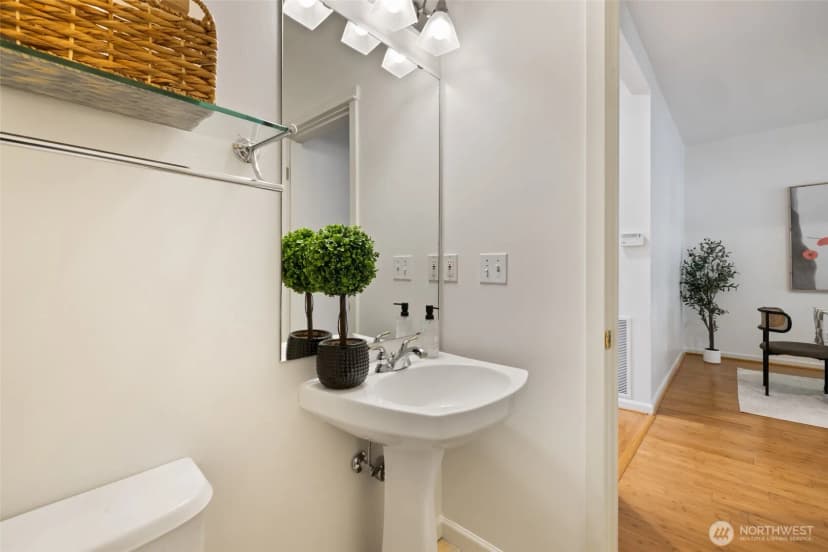 Property photo for 12140 Ne 24th Street #102, Bellevue photo 11