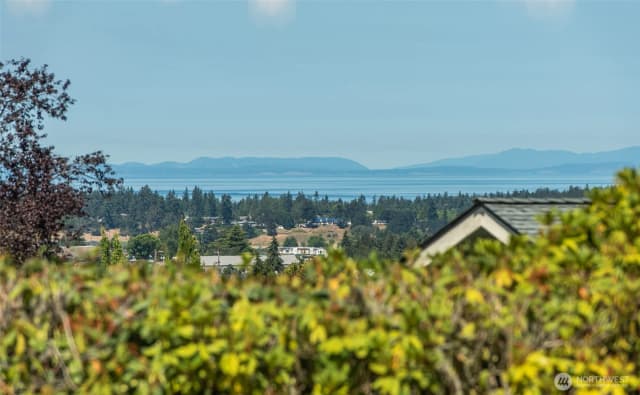 Property photo for 408 W Eunice Street, Sequim photo 2