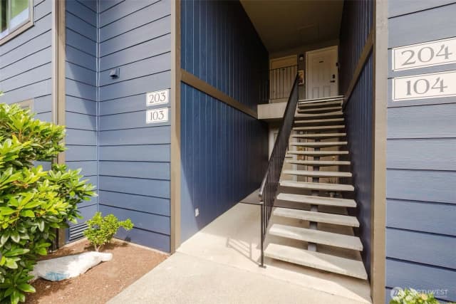 Property photo for 3580 Narrows View Lane Ne #103, Bremerton photo 2