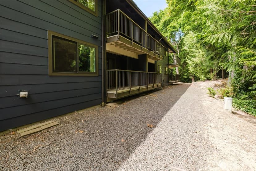 Property photo for 3580 Narrows View Lane Ne #103, Bremerton photo 31