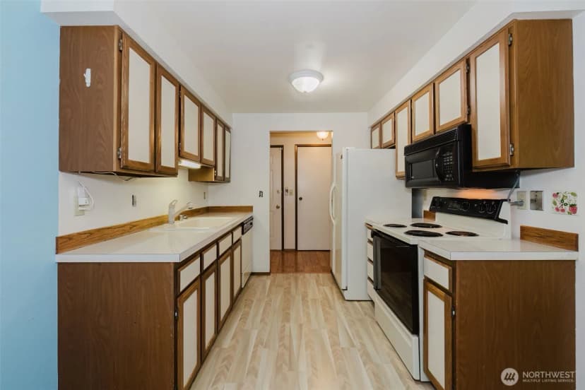 Property photo for 3580 Narrows View Lane Ne #103, Bremerton photo 4